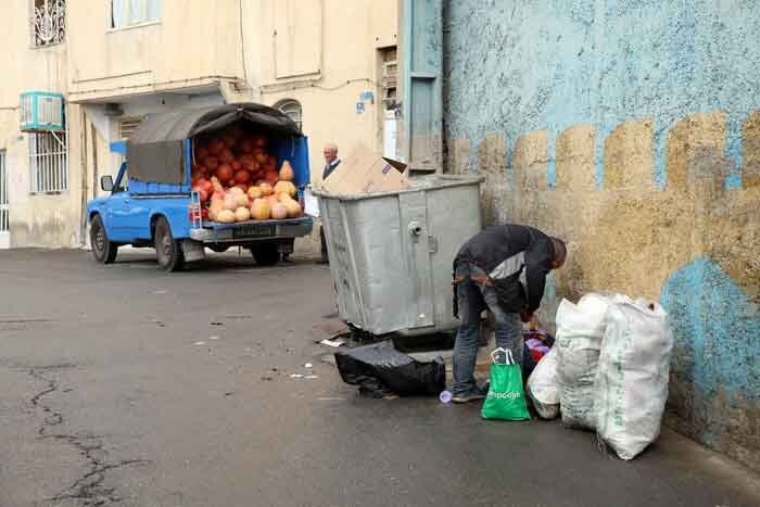 نوزادی رها شده کنار سطل زباله در افسریه