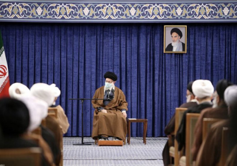 Experts Behind Closed Doors of the Supreme Leader's House in the Islamic Republic of Iran