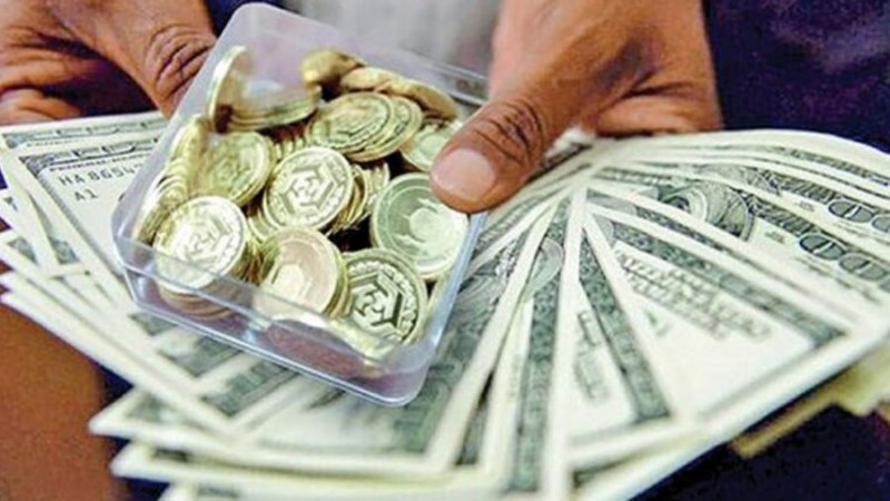 The exchange rate of the US dollar in Iran's open market approached 32,000 tomans