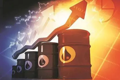 Rise in Oil Prices as Dollar Falls