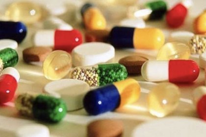 Why is Iran facing challenges in supplying medicine