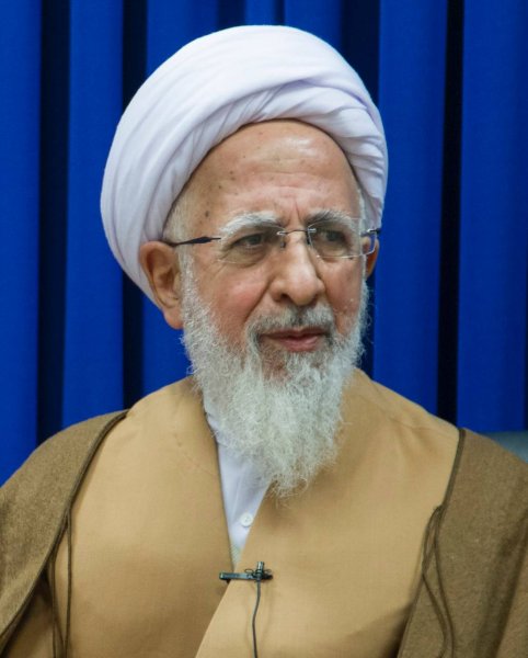 Ayatollah Javadi Amoli: If We Are Righteous People, We Have No Fear of What Social Media Publishes