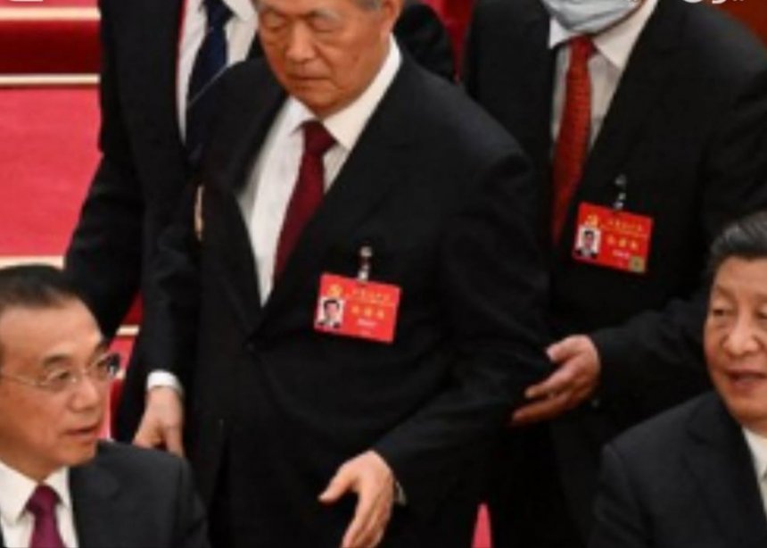 Former Chinese Leader Disrupts Communist Party Meeting