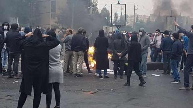 Three Protesters Killed in Divandarreh, Kurdistan