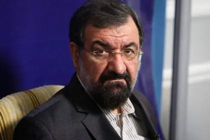 Etemad Newspaper Suggests to Raisi: Dismiss Mohsen Rezaee from the Cabinet, He Angers the People