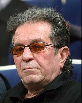 Dariush Mehrjui's Support for Athletes and Popular Artists
