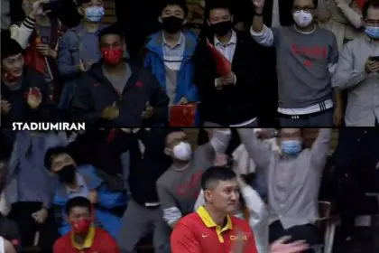 The number of Chinese fans was greater than that of the Iranians