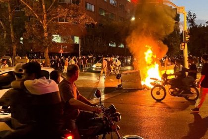 Night Protests Continue in Kurdish Cities