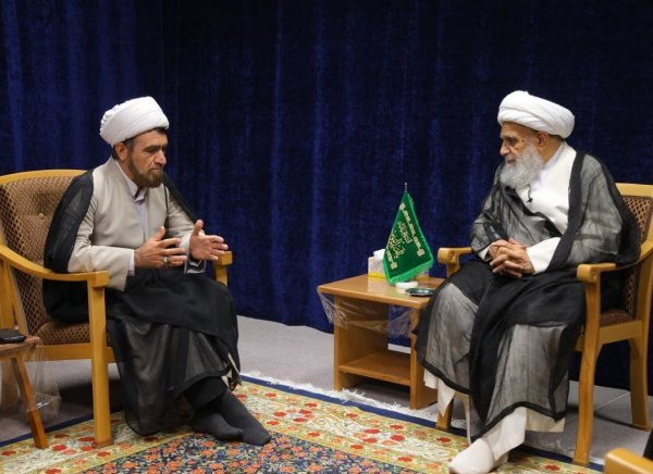 Professor of Qom Seminary: People in Society Want to Save Themselves