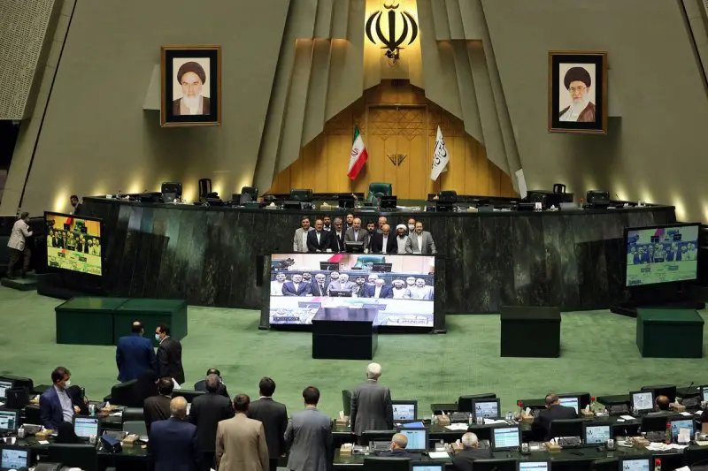 A Group of Writers in Kurdistan Province Call for Collective Resignation of Islamic Consultative Assembly Members