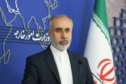 Foreign Ministry Spokesperson Attends Press Conference with Chemical Equipment