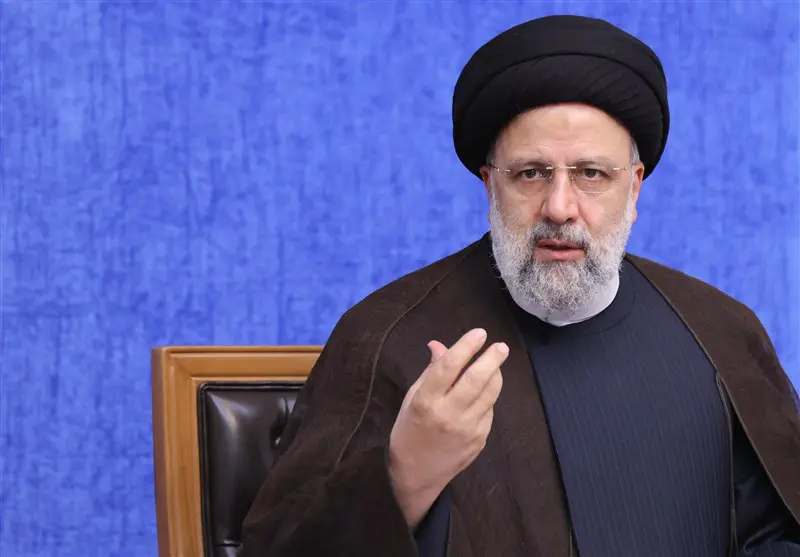 Where Has Raisi Engaged in Dialogue with Protesters So Far, According to Sazandegi Newspaper?