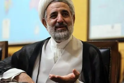 Mojtaba Zolnour, the representative of Qom, says the highest demand of protesting students is a mixed cafeteria and free hugs