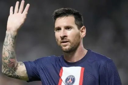 Lionel Messi Stayed at Paris Saint-Germain
