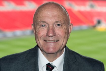 One of England's Football Legends Passes Away