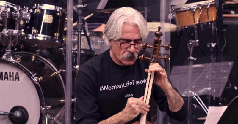 Kayhan Kalhor Supported the Protest Calls for 14th, 15th, and 16th of Azar