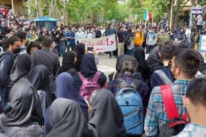 A Group of Professors from Science and Technology Demand Ban on Security Forces Entering the University