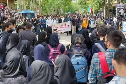 A Group of Science and Industry Professors Call for Banning Security Forces from Entering the University