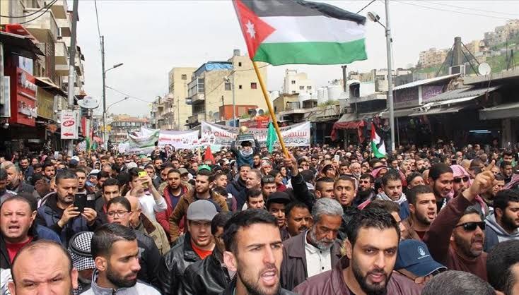 Widespread Protests in Jordan Against Rising Fuel Prices