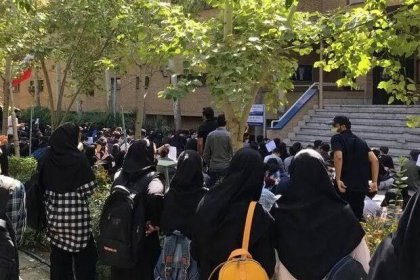 Allameh University Student Affairs Deputy: 20 Students Banned from Entry