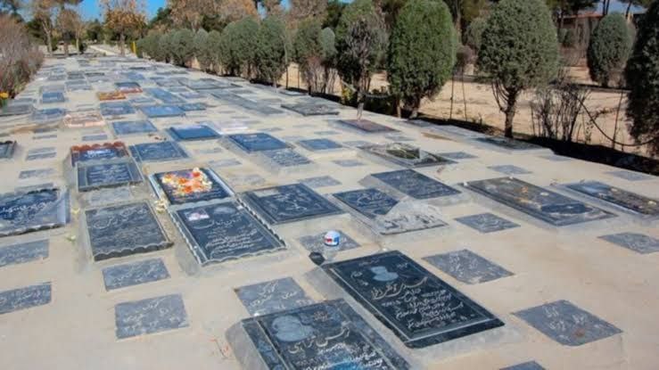 Even the Graves in Behesht-e Zahra Are Pre-Sold