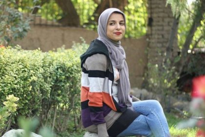 Zeinab Mousavi, the Satirist, Sentenced to 2 Years in Prison