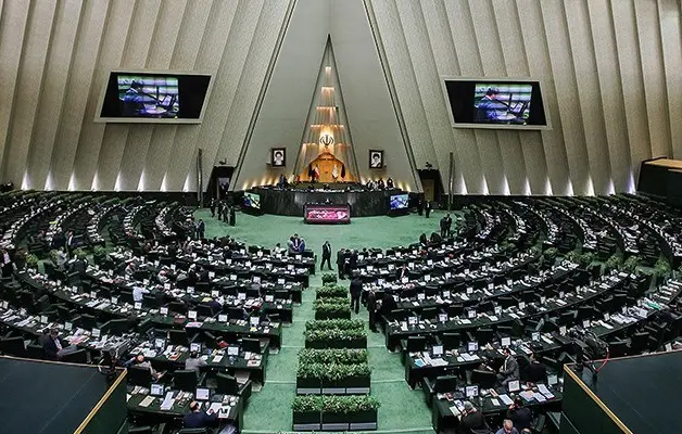 Review of Anti-Government Protests in Iran with the Presence of Intelligence and Security Officials in Parliament