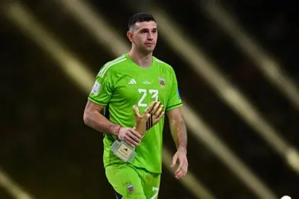 Argentina Goalkeeper's High Cost for Protecting Championship Medal