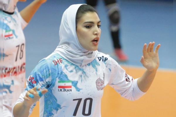 Iranian National Team Star Player Banned from Leaving