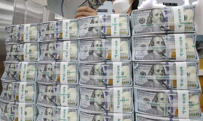 Iran's Deposits in Foreign Banks Surpass $185 Billion