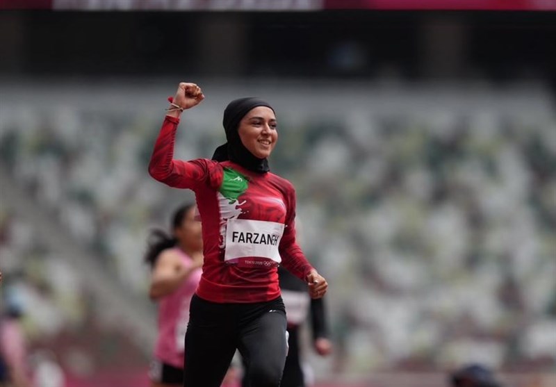 Farzaneh Fasihisarood did not sing and dedicated her medal to the people