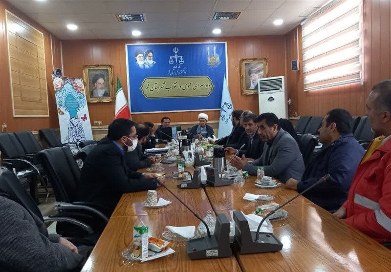 Sending a Special Committee to Investigate the Cause of Poisoning in Qom Schools