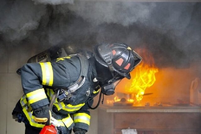 The explosion of a gas pipe caused the destruction of several shops in Mashhad Fire Department