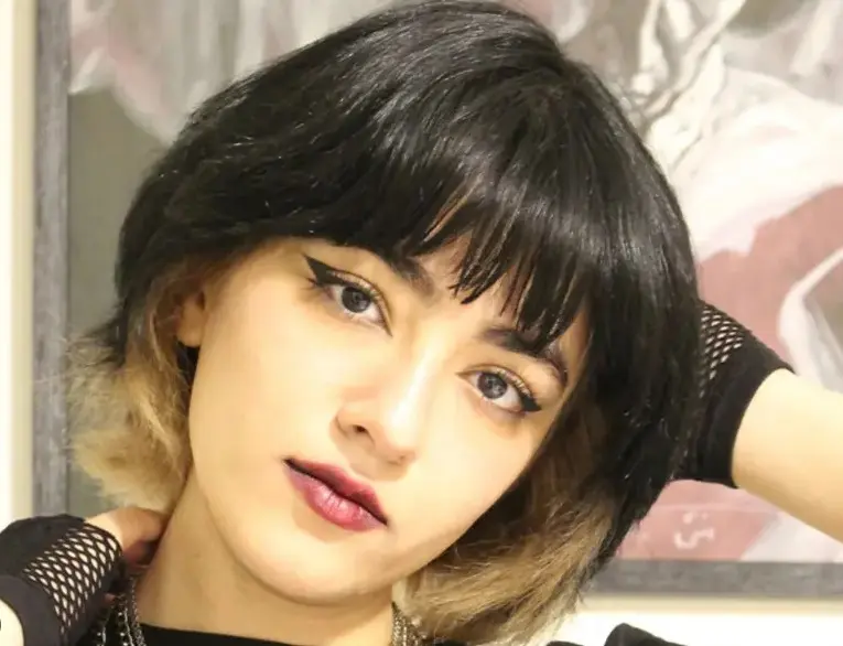 Aunt of Nika Shakarami: All of Nika's teeth were shattered
