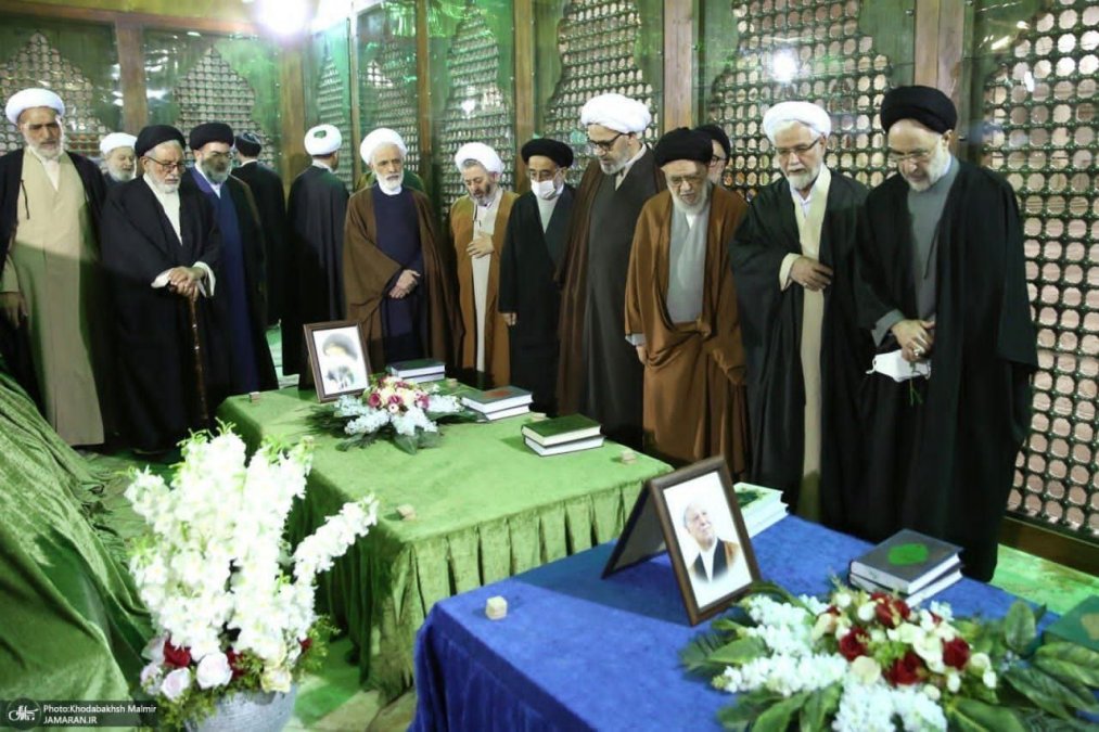 Seyyed Mohammad Khatami's Presence at the Mausoleum of Ayatollah Akbar Hashemi Rafsanjani