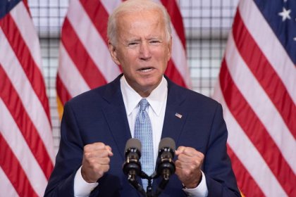 Biden and NATO Discuss Aid to Ukraine