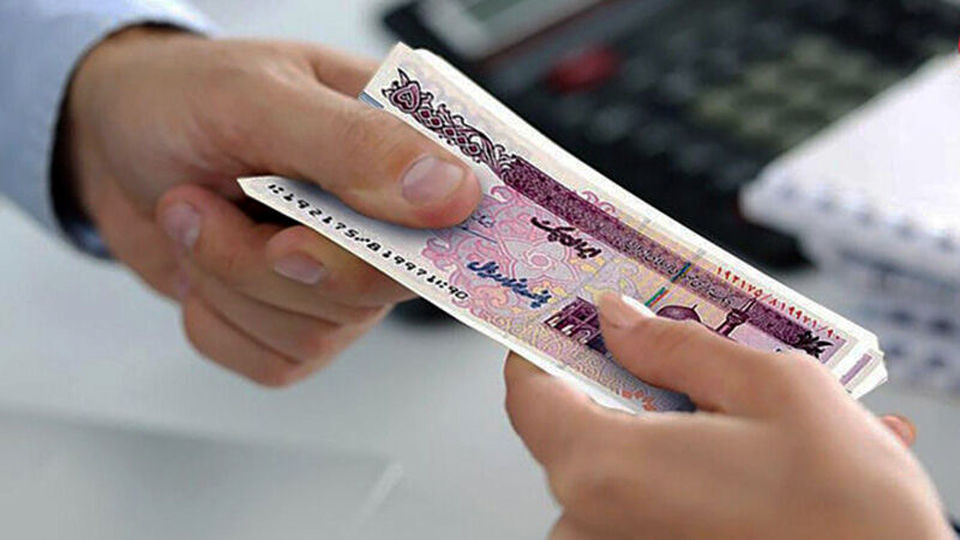 The Eid bonus for government employees and retirees has been set at 1,800,000 tomans