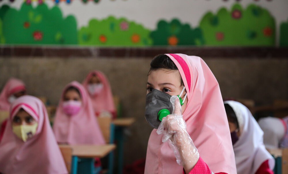 Poisoning of several students in Tabriz schools