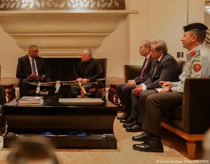Iran Threats Central to U.S. Defense Secretary's Middle East Trip