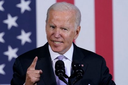 Joe Biden praises Iranian women and criticizes the government