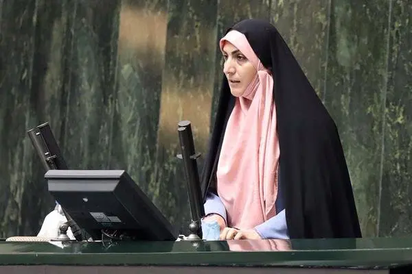 Shiva Ghasemipour, Member of Parliament, Says Imposing Mandatory Hijab is Inappropriate