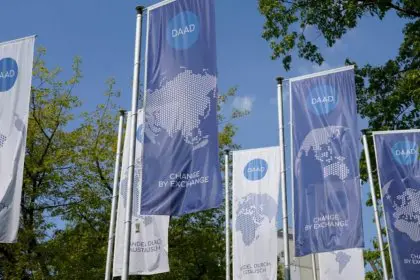 Reaction of the Deputy Minister of Science to the Closure of the German Institute in Iran