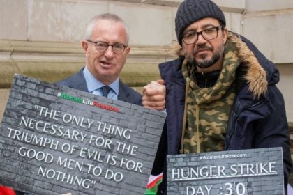 Vahid Beheshti, the conservative representative of the British Parliament, went on a thirty-day hunger strike to meet Beheshti