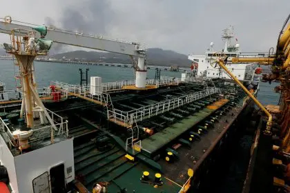 Reuters: Iran Delivers Its Oil to China Cheaper Than Russia