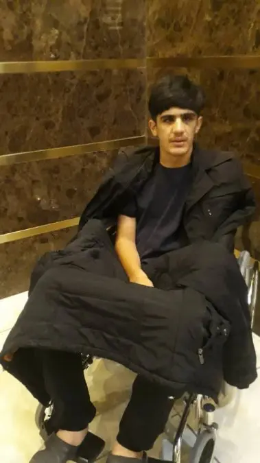 Twitter Storm in Support of Zaniar Tondro, Young Hero Facing Risk of Blindness