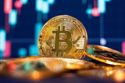 Bitcoin Stabilizes Above $28,000