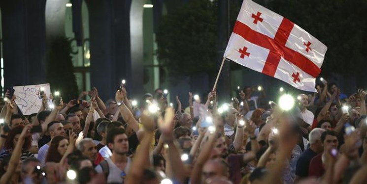 Georgian Protesters Gather in Front of Parliament in Tbilisi