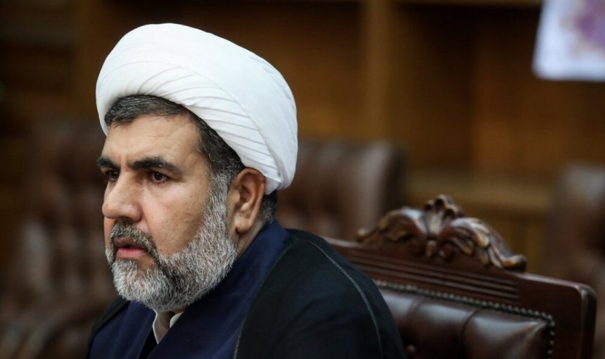 Mousa Ghazanfari Abadi Calls for Banning Services to Unveiled Women