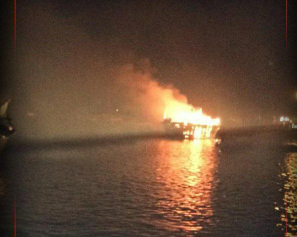 Fire in 5 boats at Asalouyeh Port, Bushehr