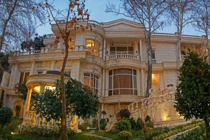 Government news agency Mehr is selling property in some areas of Tehran with dollars